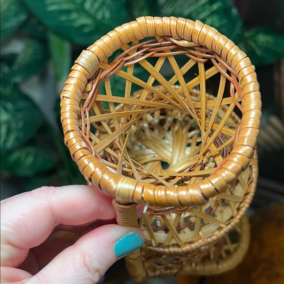 VTG Boho 1970's Wicker Peacock Fan Back Rattan Doll Chair / Plant Stand Chair - Picture 6 of 8